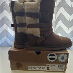 UGG Women's Brown Winter Boots
